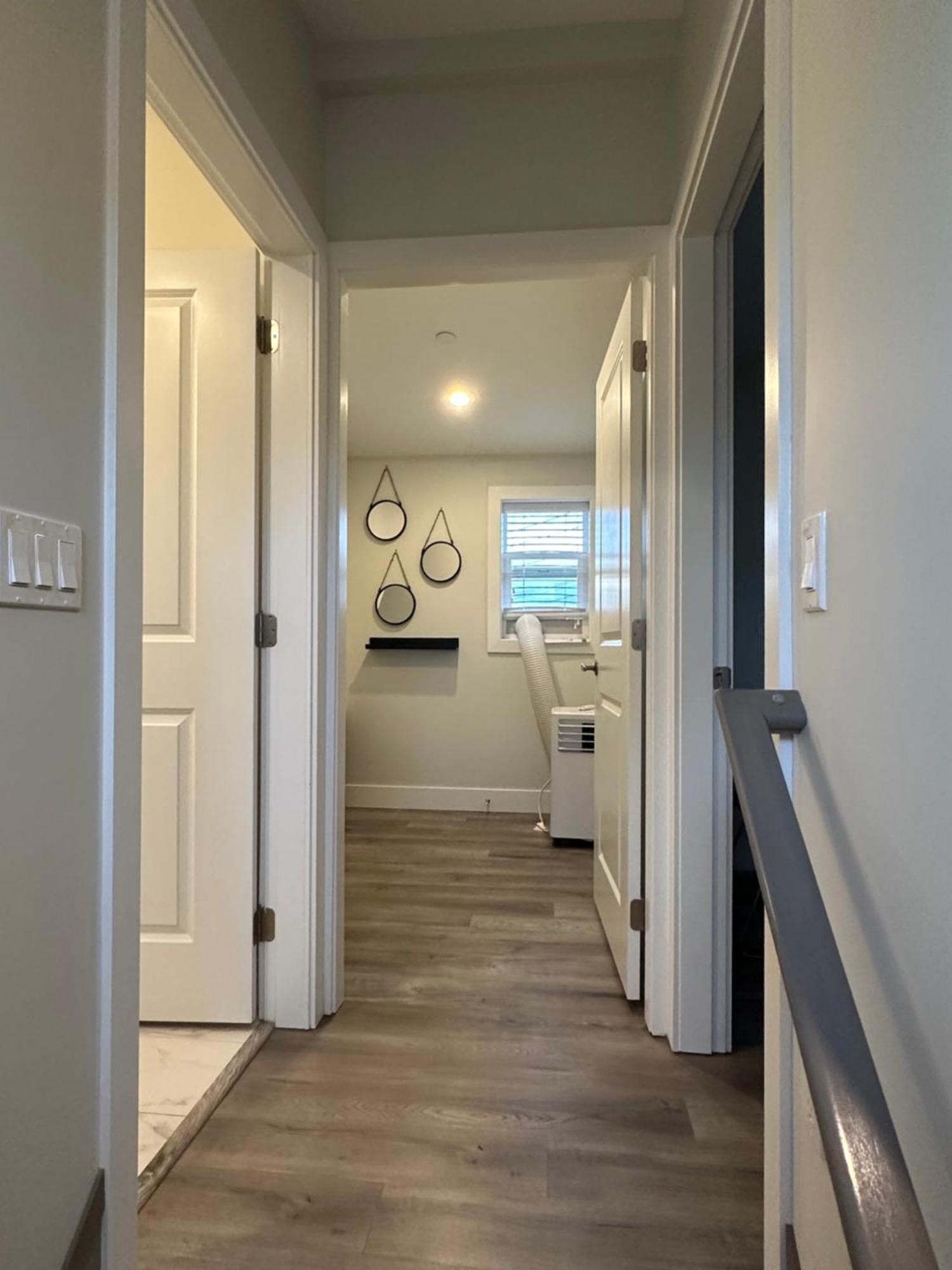Bright And Cozy Modern Home In Vancouver - Central To Yvr-Downtown - Free Private Parking Екстер'єр фото